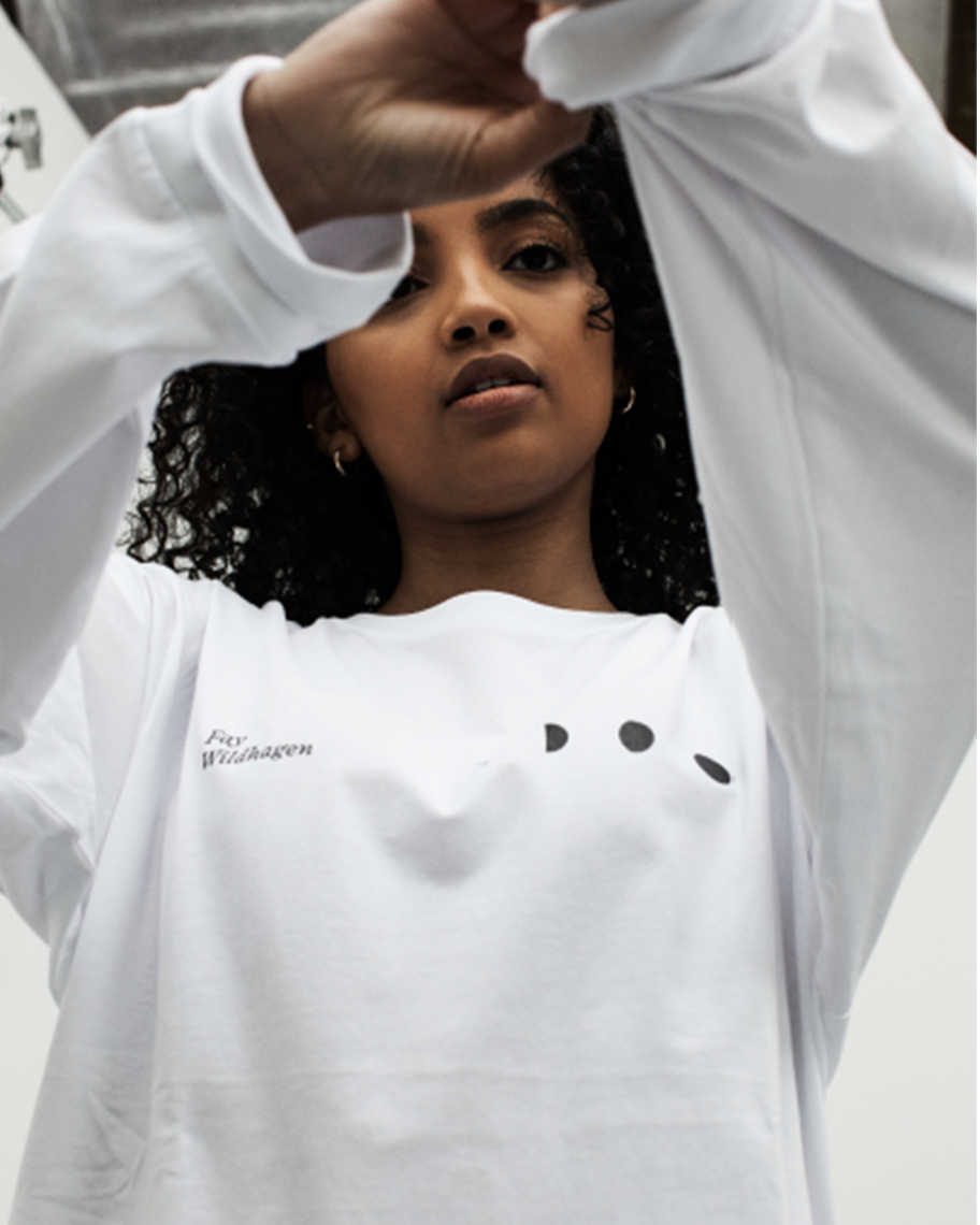 FAY WILDHAGEN WHITE LEAVE ME TO THE MOON LONGSLEEVE