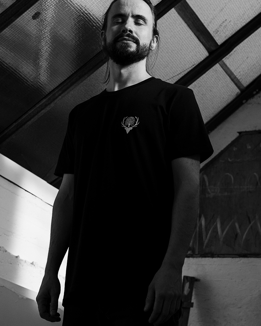 FAY WILDHAGEN BLACK T-SHIRT