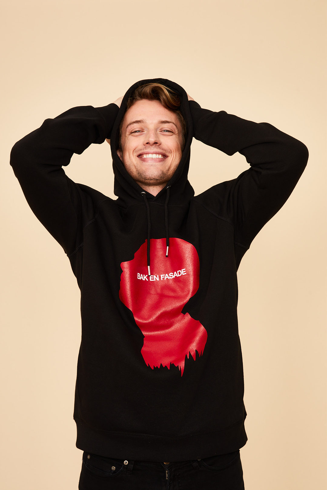 BACK A FACADE HOODIE